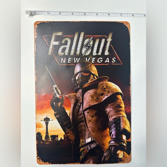 Fallout New Vegas - 8x12 Metal Sign ☢️ - Picture 2 of 3